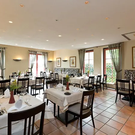 Arte Schwerin Hotel 4*
