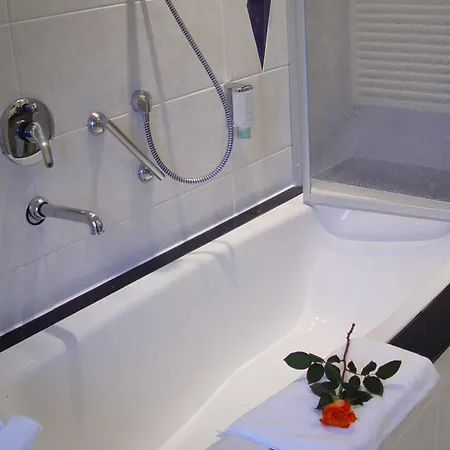 Arte Schwerin 4*